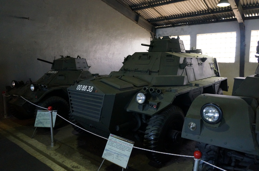 Павильон: Бронированные машины Великобритании, Канады и США