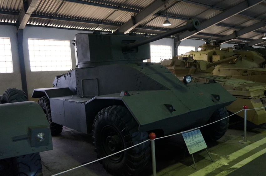 Павильон: Бронированные машины Великобритании, Канады и США