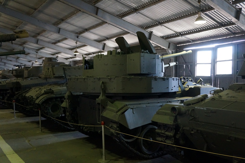 Павильон: Бронированные машины Великобритании, Канады и США