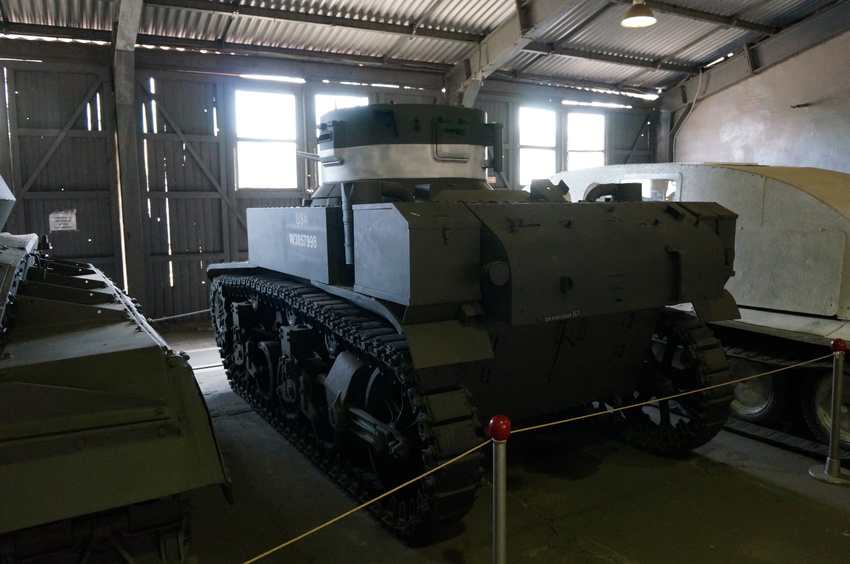 Павильон: Бронированные машины Великобритании, Канады и США