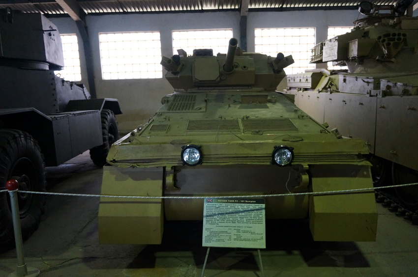 Павильон: Бронированные машины Великобритании, Канады и США