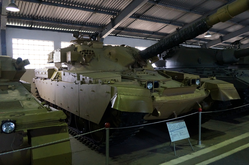 Павильон: Бронированные машины Великобритании, Канады и США