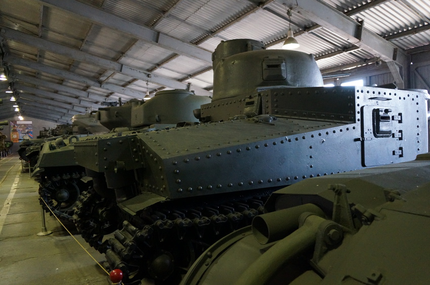 Павильон: Бронированные машины Великобритании, Канады и США