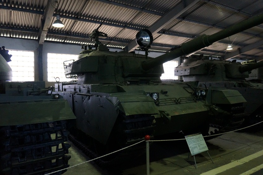 Павильон: Бронированные машины Великобритании, Канады и США