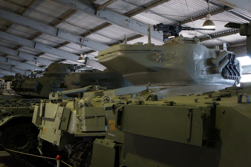 Павильон: Бронированные машины Великобритании, Канады и США