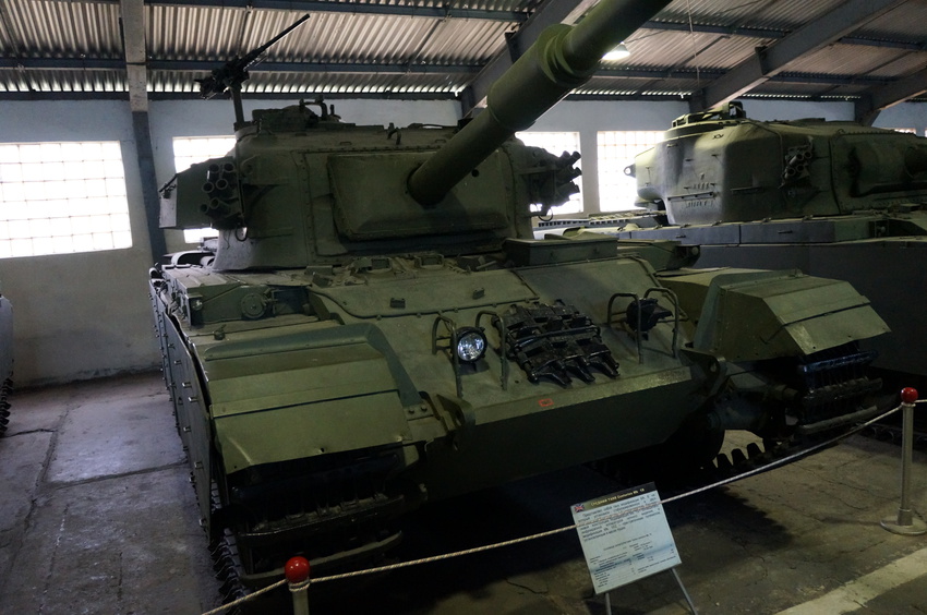 Павильон: Бронированные машины Великобритании, Канады и США