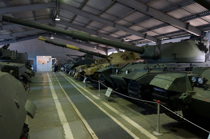 Павильон: Бронированные машины Великобритании, Канады и США