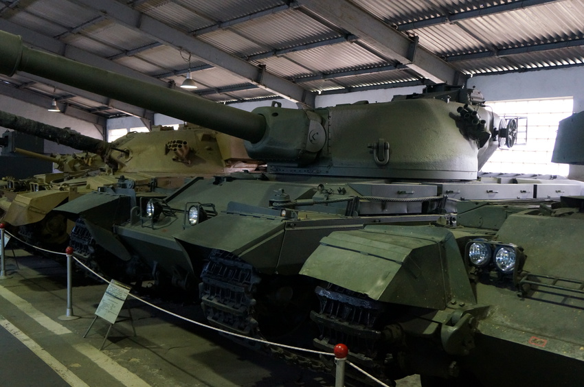 Павильон: Бронированные машины Великобритании, Канады и США