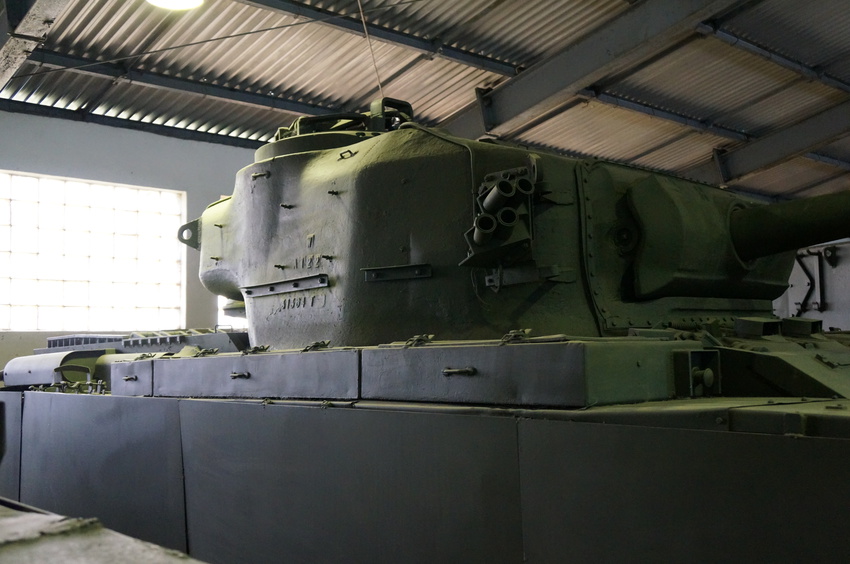 Павильон: Бронированные машины Великобритании, Канады и США