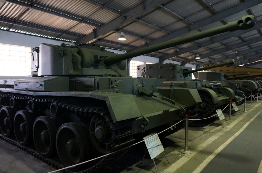 Павильон: Бронированные машины Великобритании, Канады и США