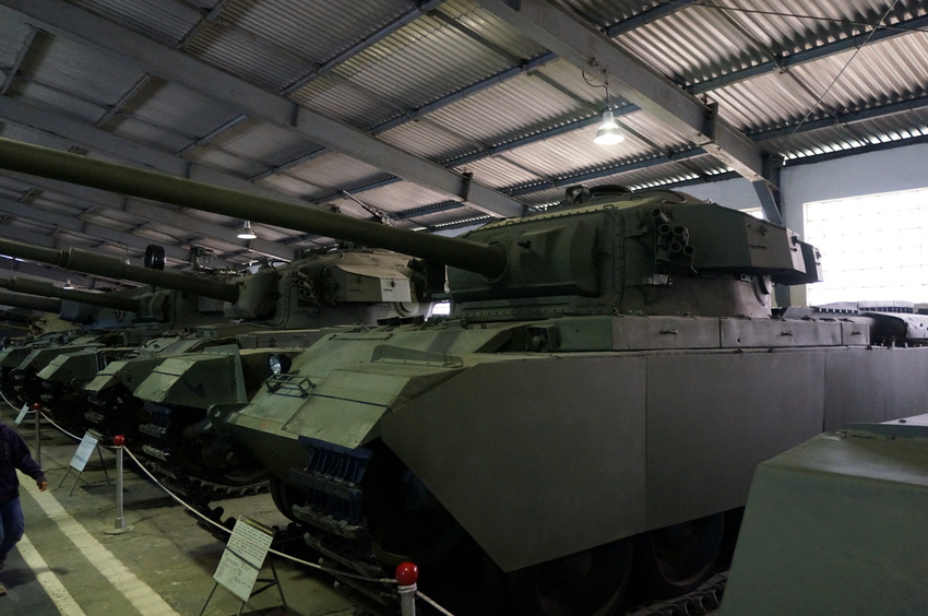 Павильон: Бронированные машины Великобритании, Канады и США