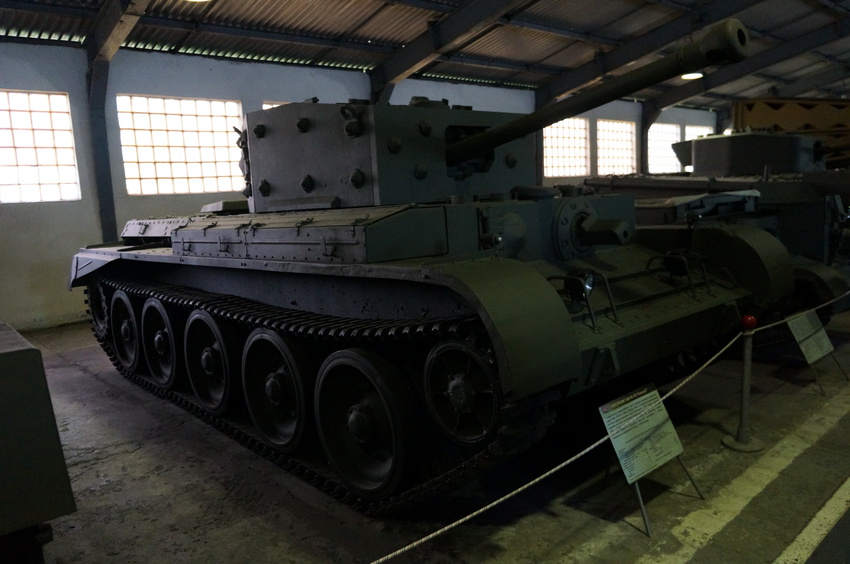 Павильон: Бронированные машины Великобритании, Канады и США