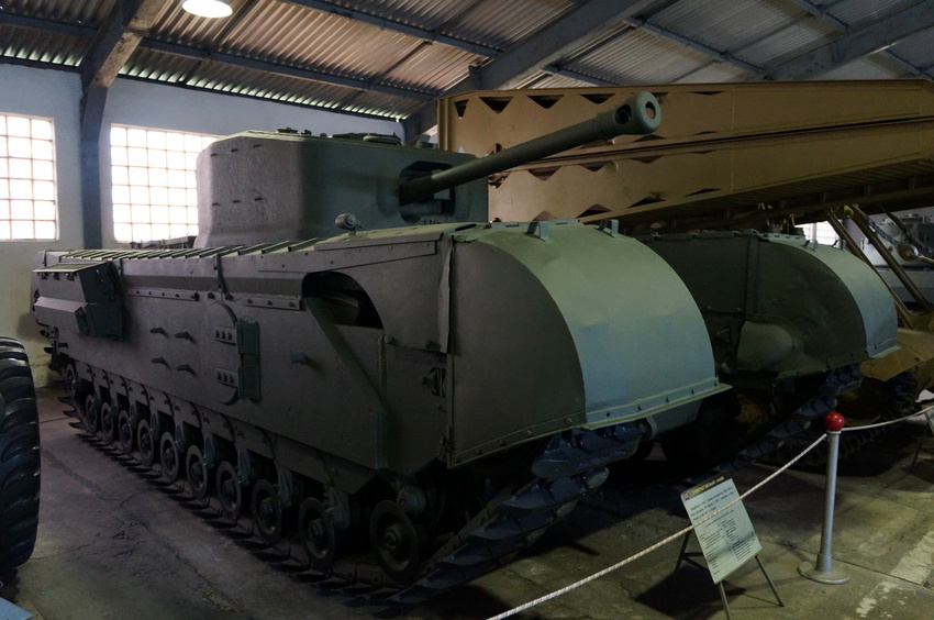 Павильон: Бронированные машины Великобритании, Канады и США