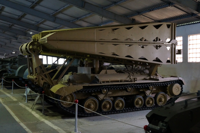 Павильон: Бронированные машины Великобритании, Канады и США