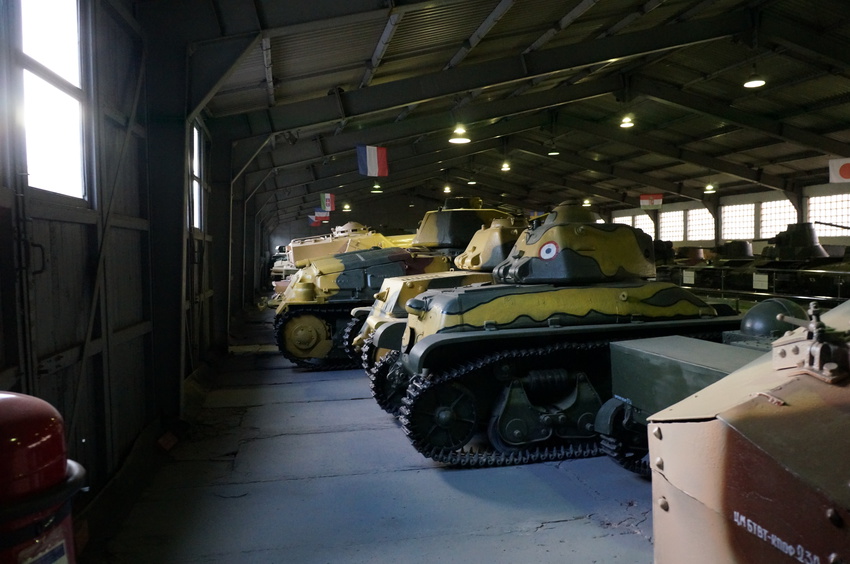 Павильон: Бронированные машины Венгрии, Италии, Китая, Польши, Чехословакии, Франции и Японии