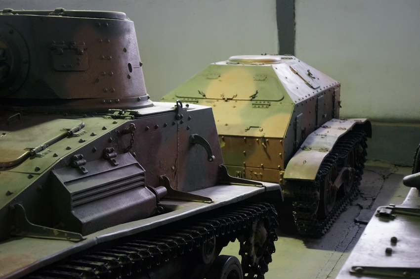 Павильон: Бронированные машины Венгрии, Италии, Китая, Польши, Чехословакии, Франции и Японии