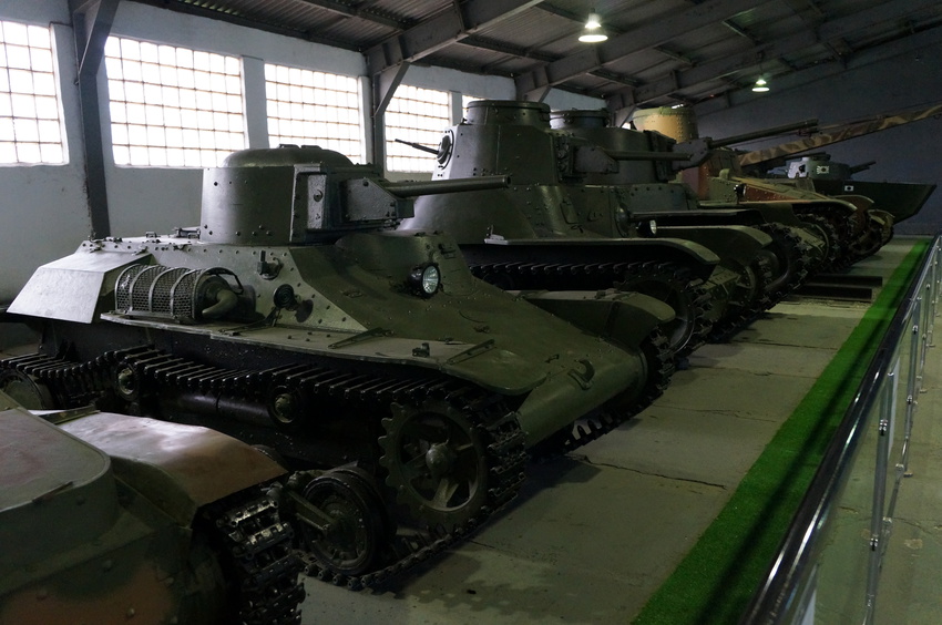 Павильон: Бронированные машины Венгрии, Италии, Китая, Польши, Чехословакии, Франции и Японии