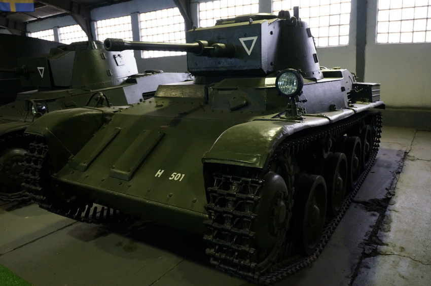 Павильон: Бронированные машины Венгрии, Италии, Китая, Польши, Чехословакии, Франции и Японии