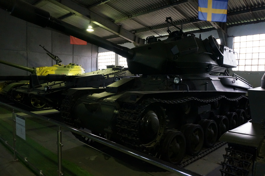 Павильон: Бронированные машины Венгрии, Италии, Китая, Польши, Чехословакии, Франции и Японии