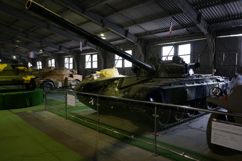 Павильон: Бронированные машины Венгрии, Италии, Китая, Польши, Чехословакии, Франции и Японии