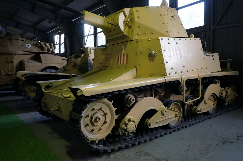 Павильон: Бронированные машины Венгрии, Италии, Китая, Польши, Чехословакии, Франции и Японии