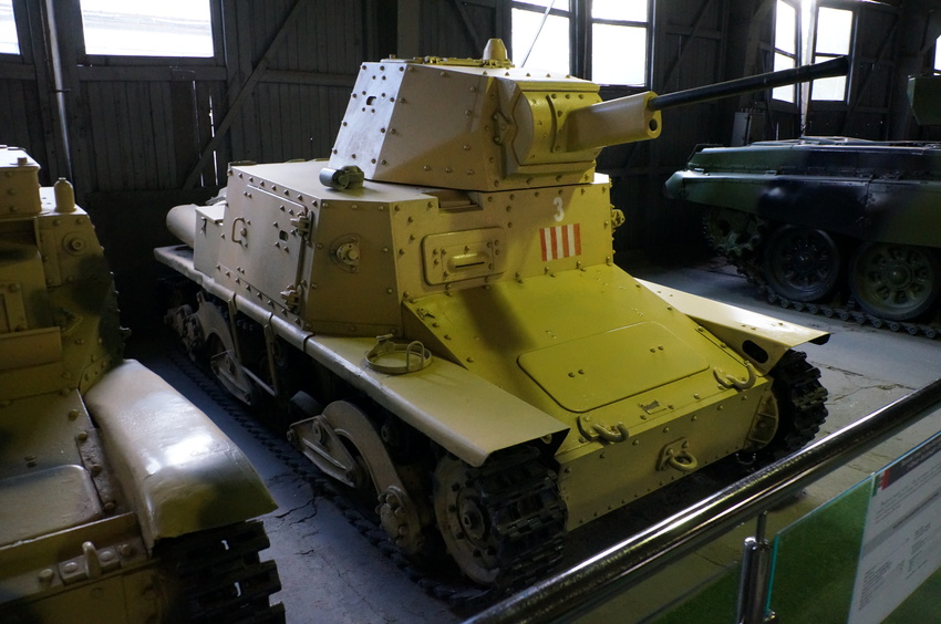 Павильон: Бронированные машины Венгрии, Италии, Китая, Польши, Чехословакии, Франции и Японии