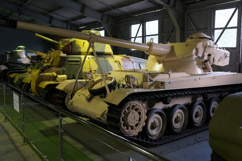 Павильон: Бронированные машины Венгрии, Италии, Китая, Польши, Чехословакии, Франции и Японии