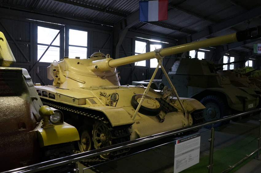 Павильон: Бронированные машины Венгрии, Италии, Китая, Польши, Чехословакии, Франции и Японии