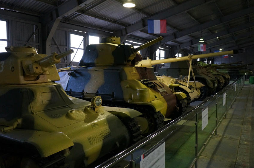 Павильон: Бронированные машины Венгрии, Италии, Китая, Польши, Чехословакии, Франции и Японии