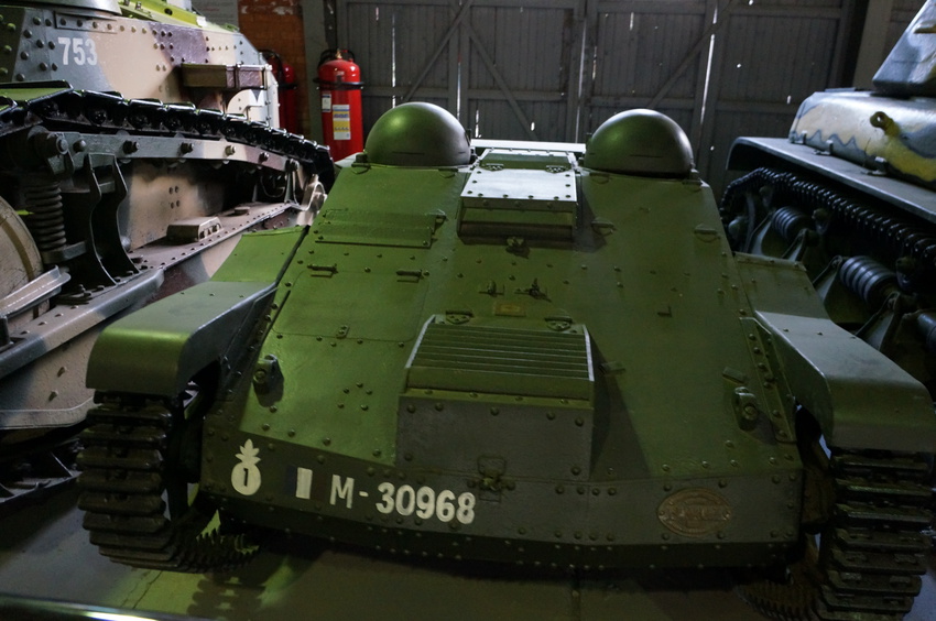 Павильон: Бронированные машины Венгрии, Италии, Китая, Польши, Чехословакии, Франции и Японии