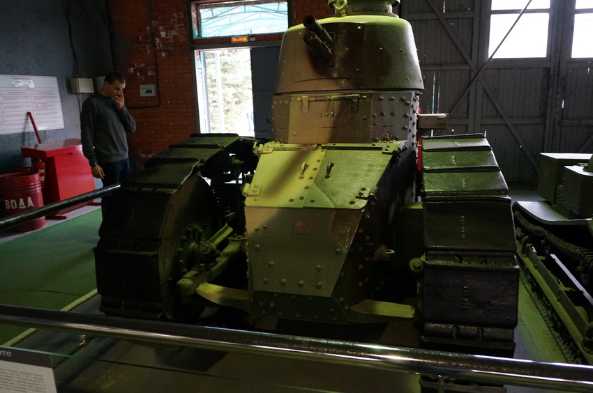 Павильон: Бронированные машины Венгрии, Италии, Китая, Польши, Чехословакии, Франции и Японии