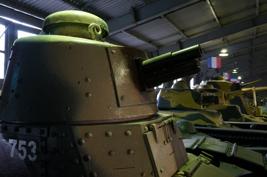 Павильон: Бронированные машины Венгрии, Италии, Китая, Польши, Чехословакии, Франции и Японии