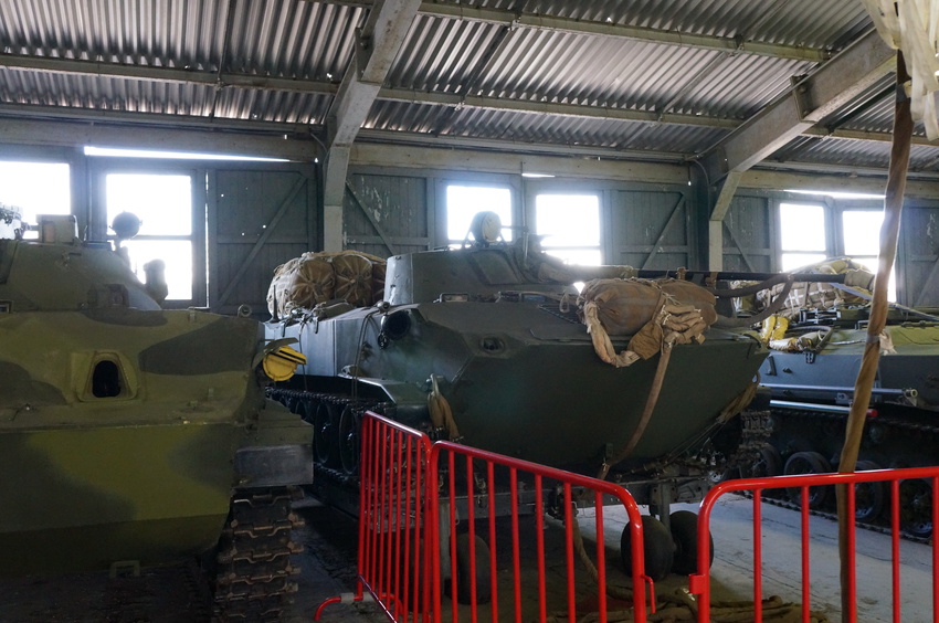 Павильон: Советские лёгкие танки и БМД, техника ВДВ