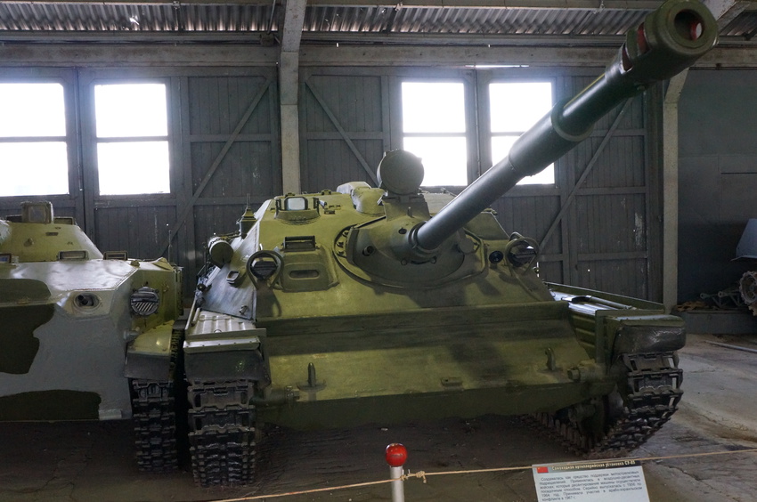 Павильон: Советские лёгкие танки и БМД, техника ВДВ