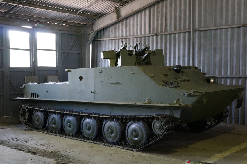 Павильон: Советские лёгкие танки и БМД, техника ВДВ