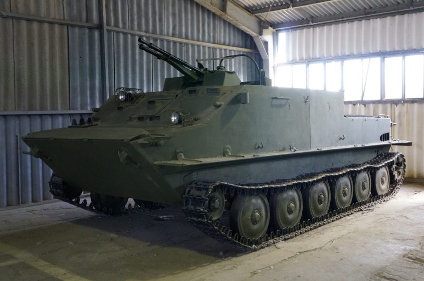 Павильон: Советские лёгкие танки и БМД, техника ВДВ