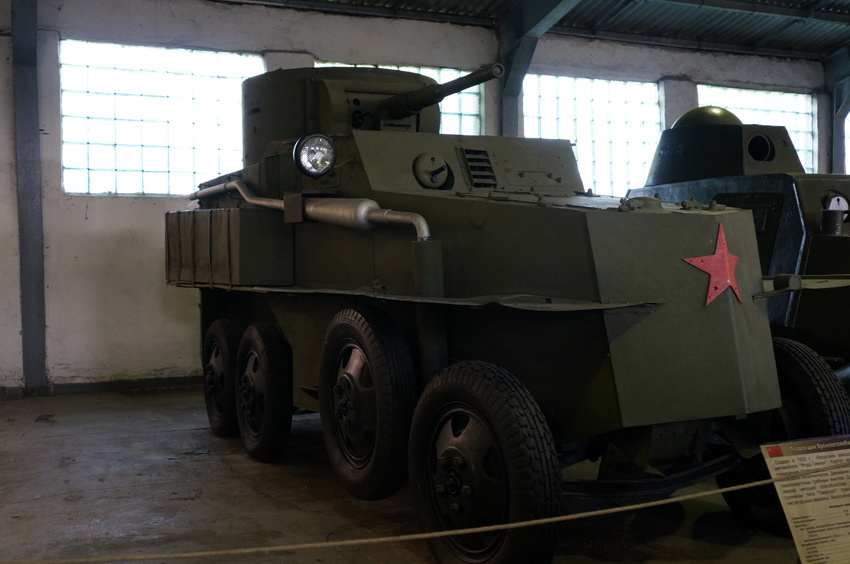 Павильон: Отечественные бронеавтомобили, БТР и БМП