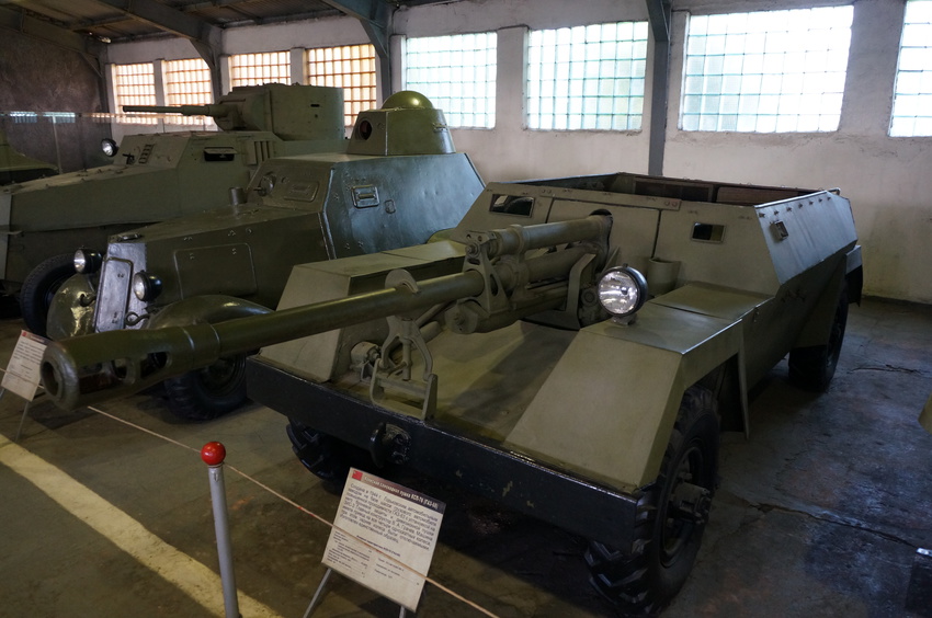 Павильон: Отечественные бронеавтомобили, БТР и БМП