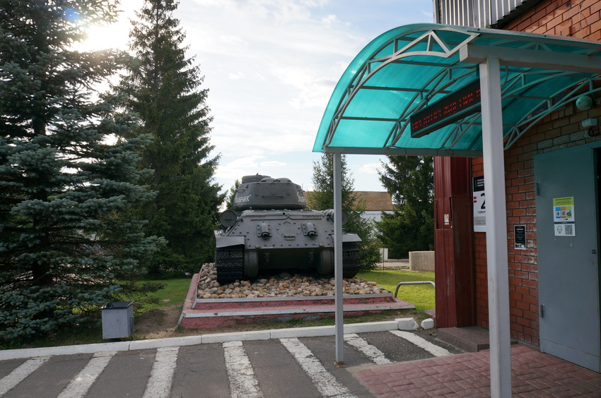 Павильон: Советские средние танки и САУ