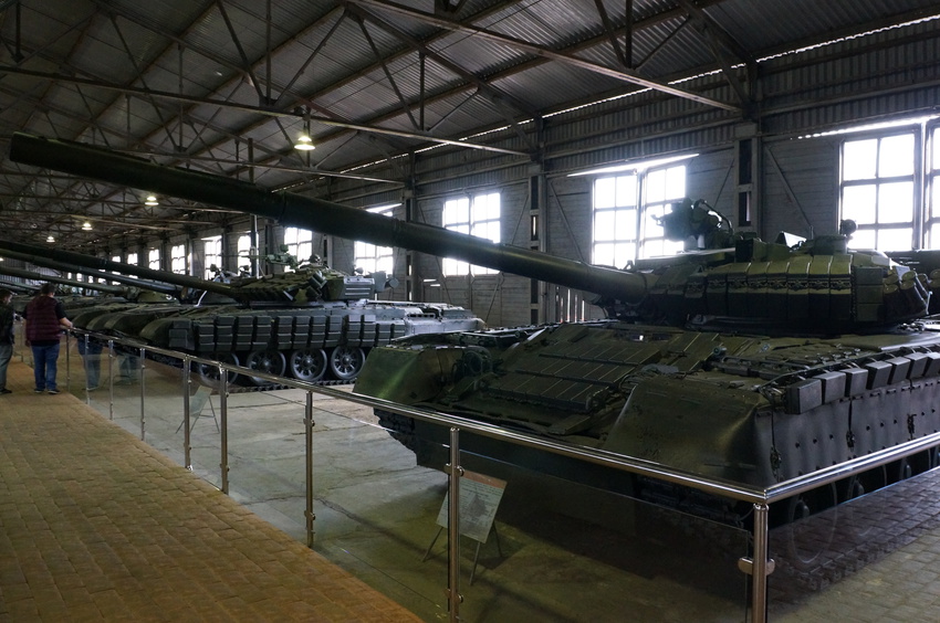 Павильон: Советские средние танки и САУ