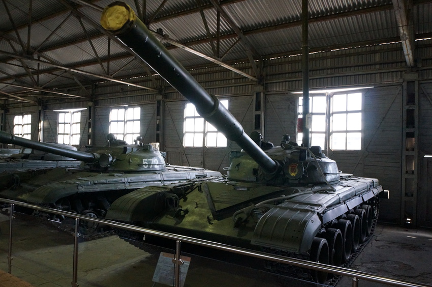 Павильон: Советские средние танки и САУ
