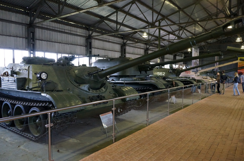 Павильон: Советские средние танки и САУ