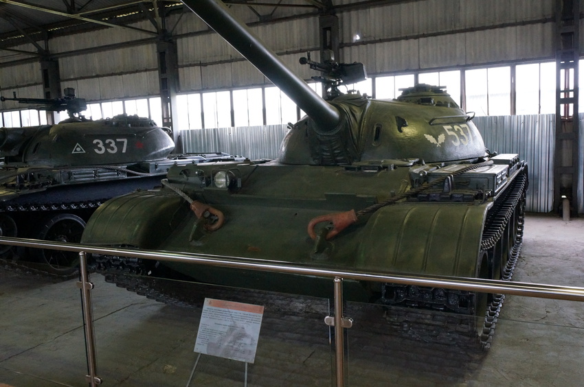 Павильон: Советские средние танки и САУ