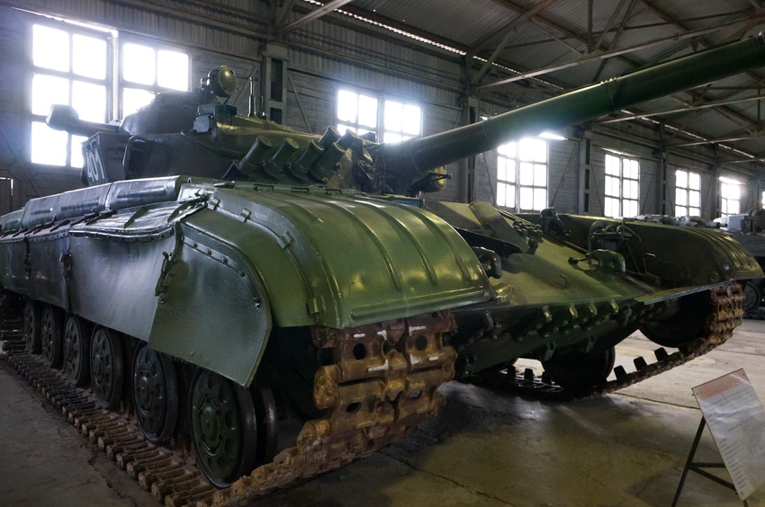 Павильон: Советские средние танки и САУ