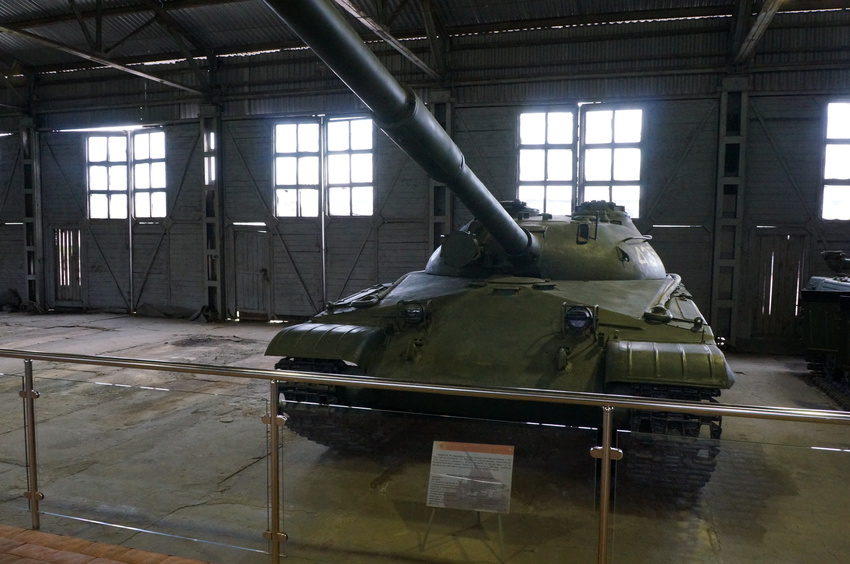 Павильон: Советские средние танки и САУ