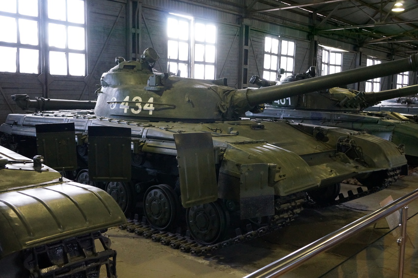 Павильон: Советские средние танки и САУ