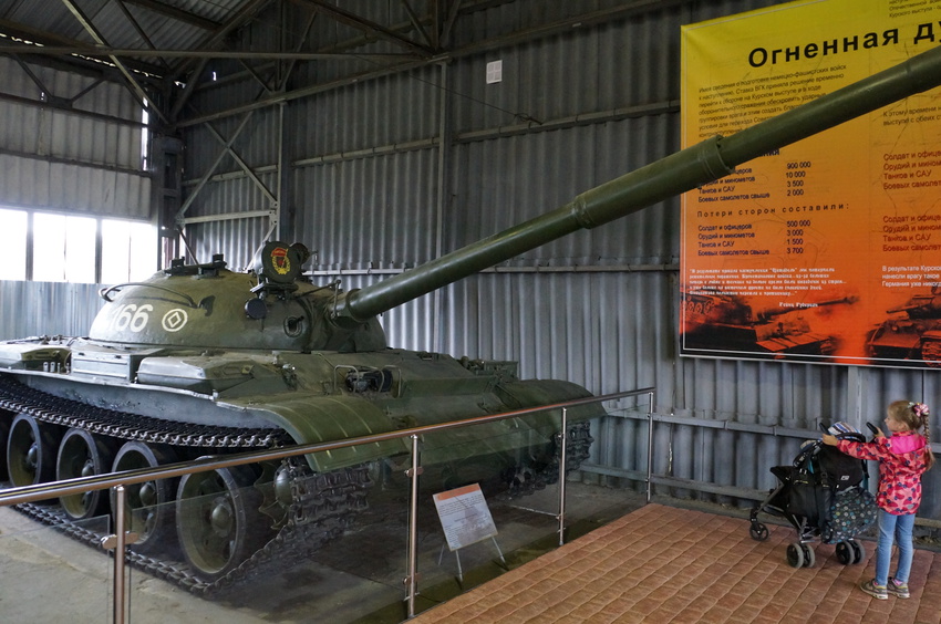 Павильон: Советские средние танки и САУ