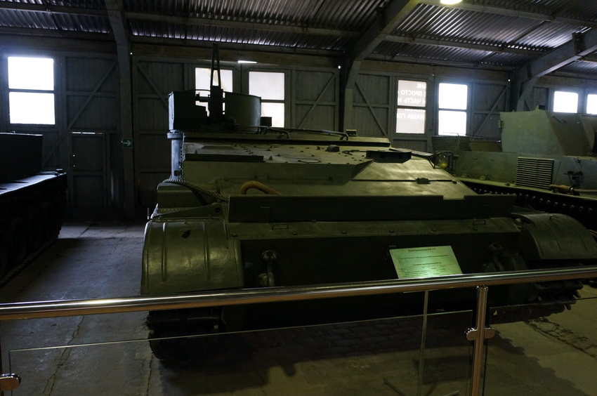 Павильон: Советские тяжёлые танки и САУ