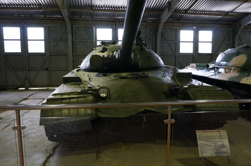 Павильон: Советские тяжёлые танки и САУ