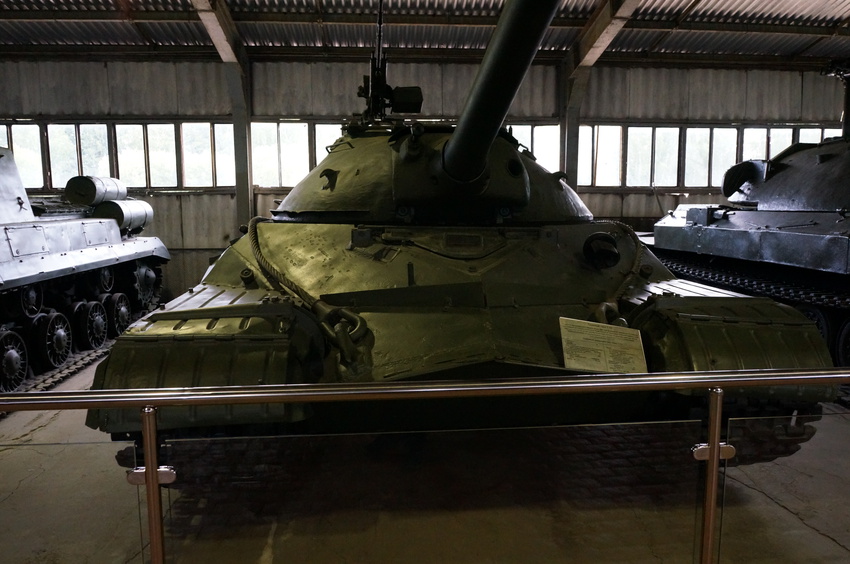 Павильон: Советские тяжёлые танки и САУ
